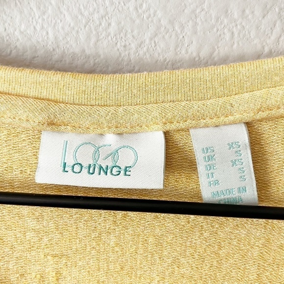 LOGO by Lori Goldstein Gold Floral Lace Short Sleeve Blouse Size XS - Picture 5 of 8